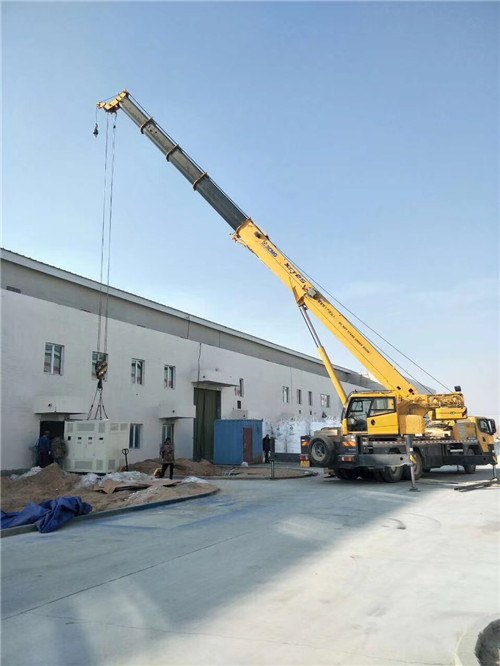 青神县“超载就喊停”—— 吊车的 “重量保镖” 技术
